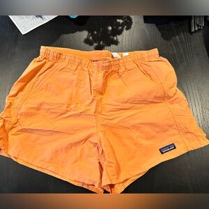 Patagonia Women’s baggies 5” inseam Size M